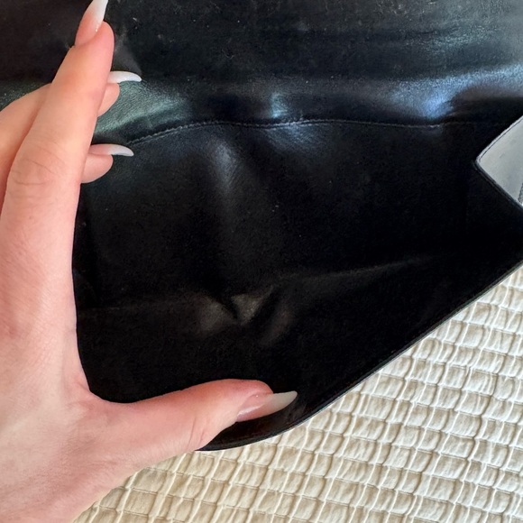 GUCCI Vintage Black Leather Long Wallet/Checkbook Holder (FLAWED) - Picture 9 of 11